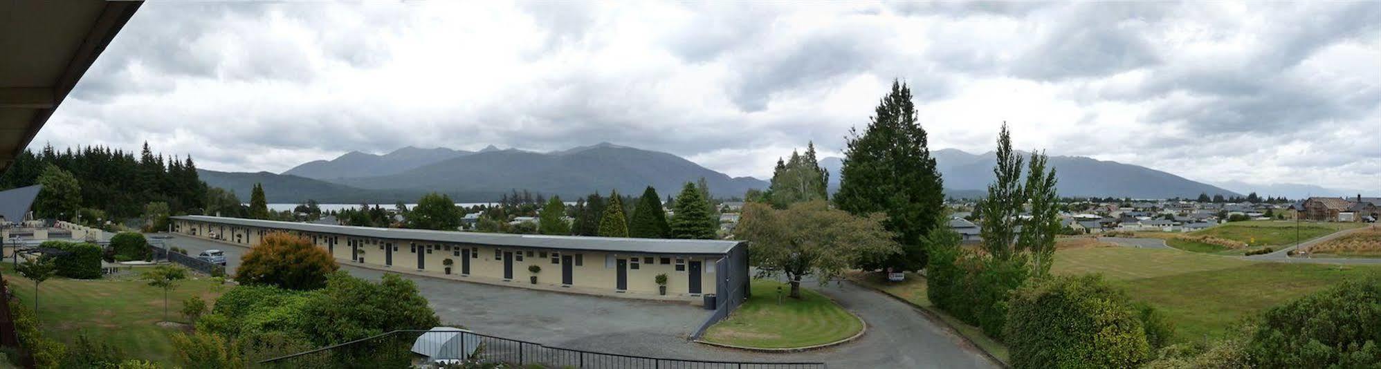 Fiordland Hotel Te Anau Esterno foto